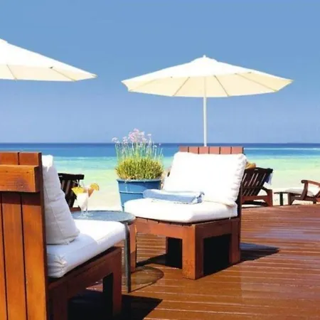 How To Rent Your Own Private Luxury Holiday In For Less Than Basic 1296