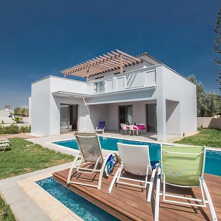 How To Rent Your Own Private Luxury Holiday In For Less Than Basic 1296 Villa Ayia Napa