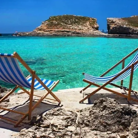 How To Rent Your Own Private Luxury Holiday In For Less Than Basic 1296