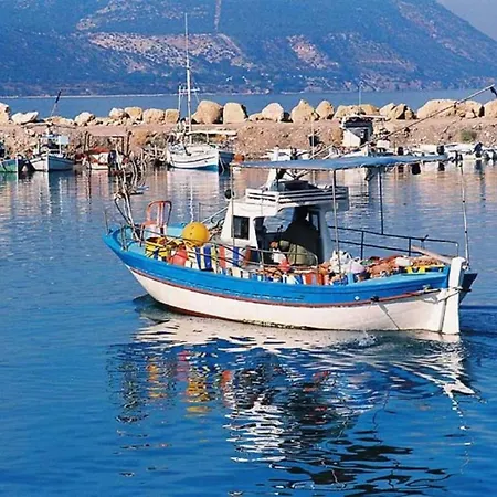 How To Rent Your Own Private Luxury Holiday In For Less Than Basic 1296