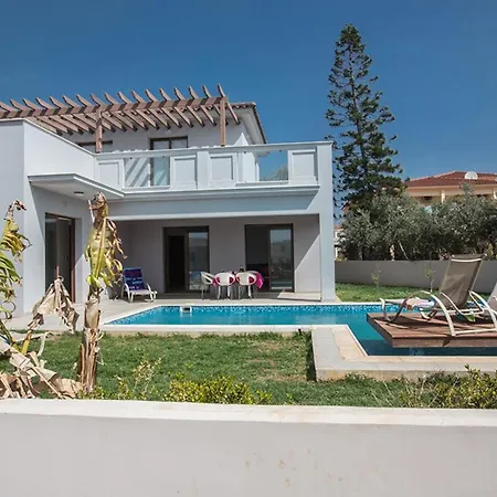 How To Rent Your Own Private Luxury Holiday In For Less Than Basic 1296